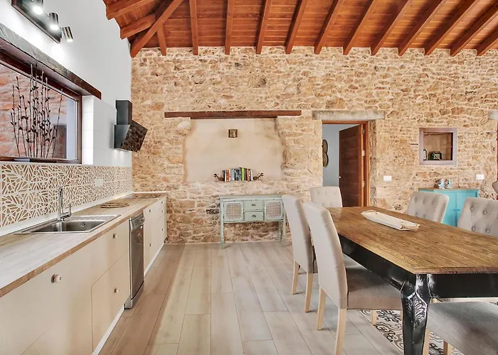 Sajona カントリーハウス Tiscamanita